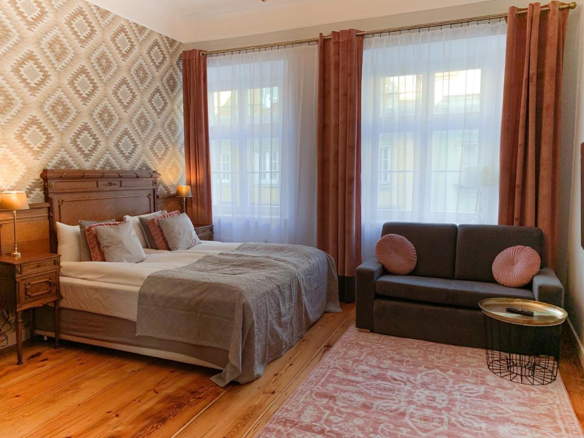 Apartamenty Plac Kolegiacki Posen Exterior foto