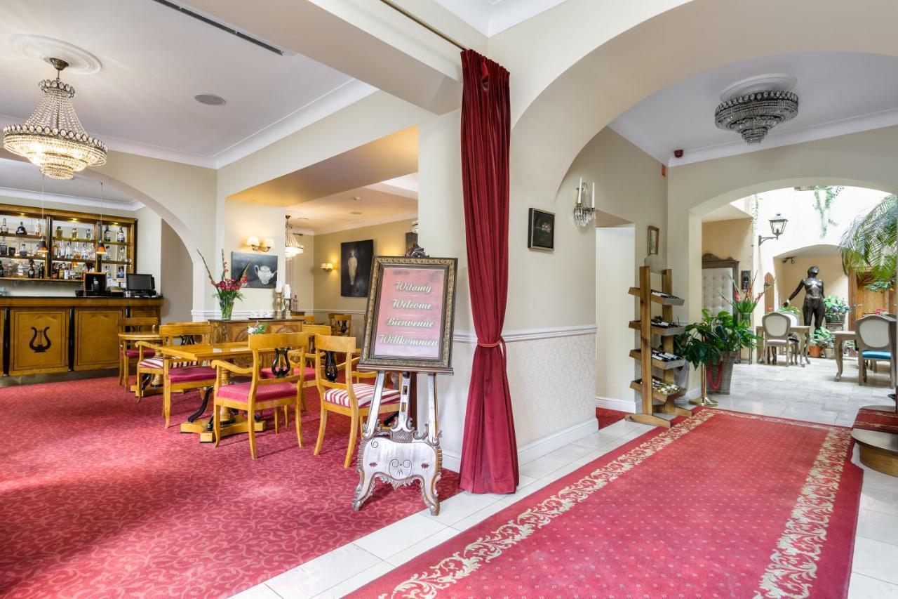 Apartamenty Plac Kolegiacki Posen Exterior foto